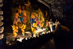 Rundbootfahrt durch Schloßgarten und Grotte • Mack Rides Roun