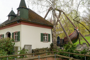 Schaukelschiff