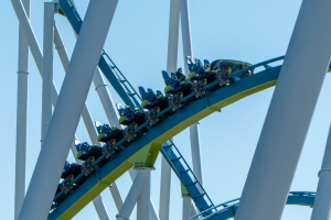Fury 325
