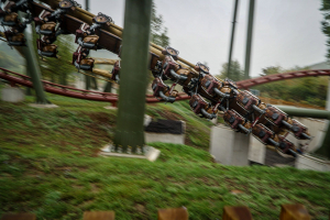 Hals über Kopf • Vekoma Suspended Thrill Coaster