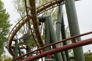 Hals über Kopf • Vekoma Suspended Thrill Coaster