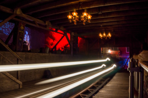 Miniwah und das Geheimnis von Gold Creek City • Mack Rides Pow