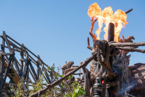 Colossos - Kampf der Giganten • Intamin Wooden Coaster