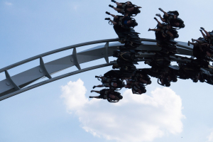 Flug der Dämonen • B&M Wing Coaster