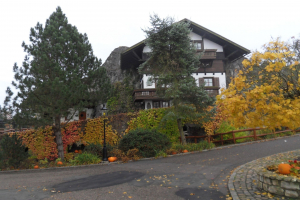 Grottenblitz • Mack Rides Powered Coaster