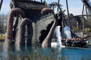 Krake • B&M Dive Coaster