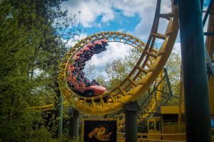 Superwirbel • Vekoma Corkscrew with Bayernkurve