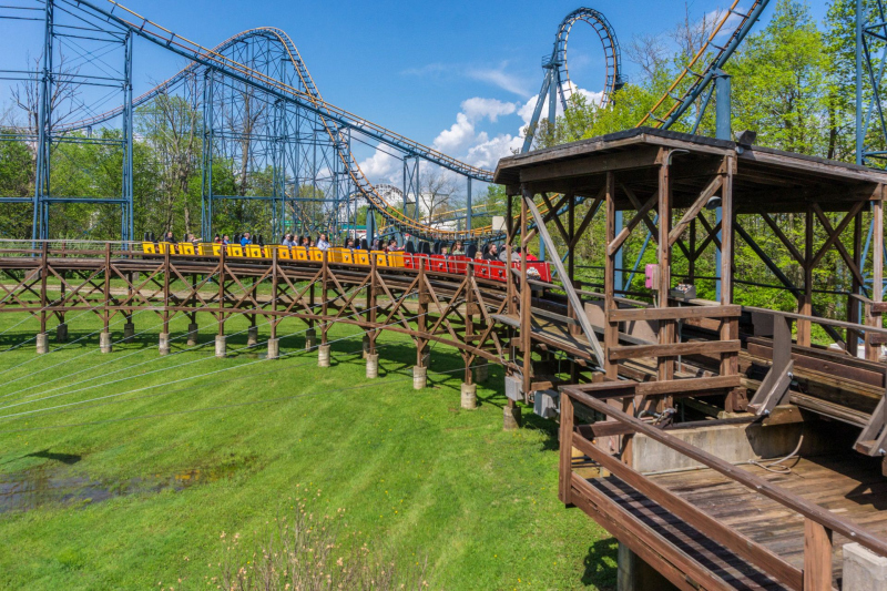 The Beast • In-House built Wooden Coaster