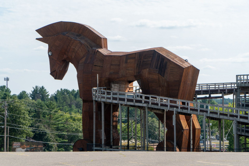 Trojan Horse Gokart Track
