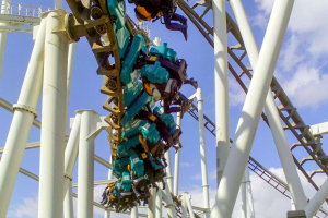 MP Xpress • Vekoma Suspended Looping Coaster
