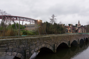 Draak • Mack Rides Powered Coaster