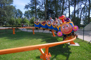 Familienachterbahn • Zamperla Family Gravity Coaster