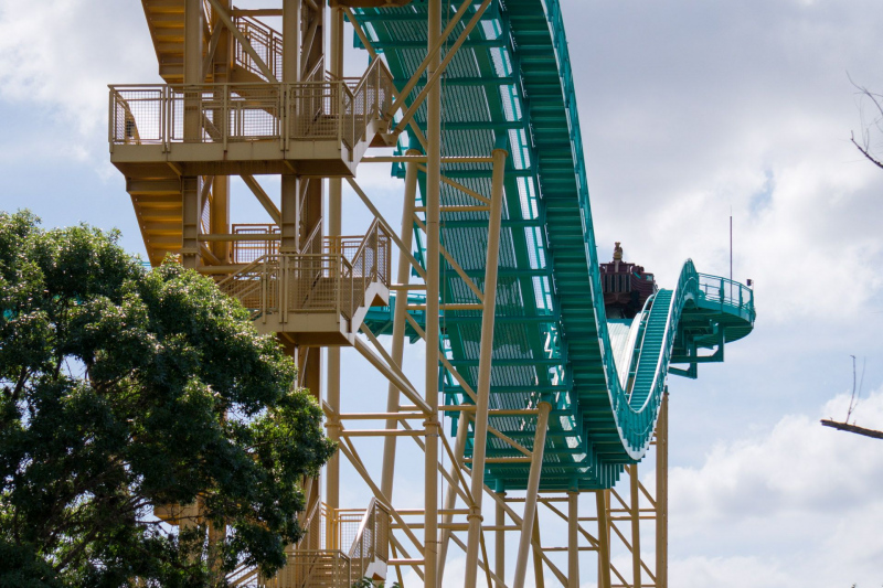 Journey to Atlantis • Mack Rides Super Splash