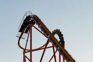 Wonder Woman Golden Lasso Coaster • RMC Raptor Track