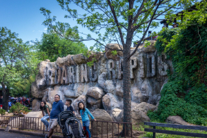 Roaring Rapids • Intamin Rapids Ride