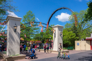 El Diablo Looping Coaster • Larson Giant Loop