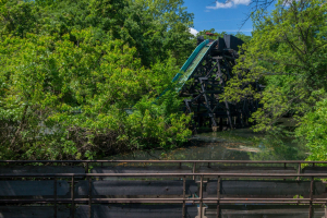 El Aserradero • Arrow Log Flume
