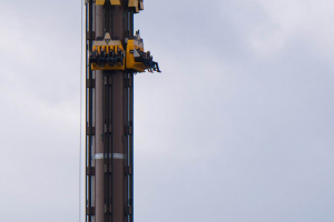 Dalton Terror • Intamin Giant Drop