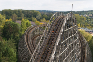 Loop Garou • Vekoma Wooden Coaster