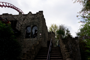 Vampire • Vekoma Suspended Looping Coaster