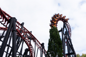 Vampire • Vekoma Suspended Looping Coaster