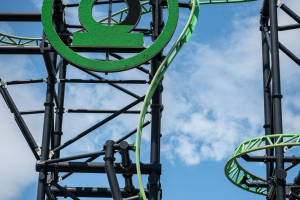 Green Lantern Coaster • S&S El Loco