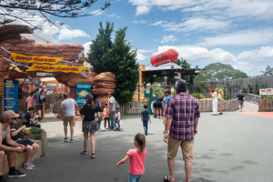 Road Runner Roller Coaster • Vekoma Family Coaster
