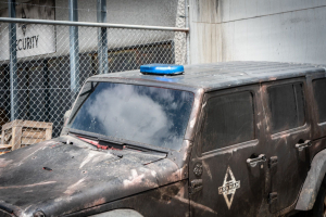 Arkham Asylum: Shock Therapy • Vekoma Suspended Looping Coaste