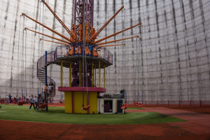 Vertical Swing • Zamperla Vertical Swing